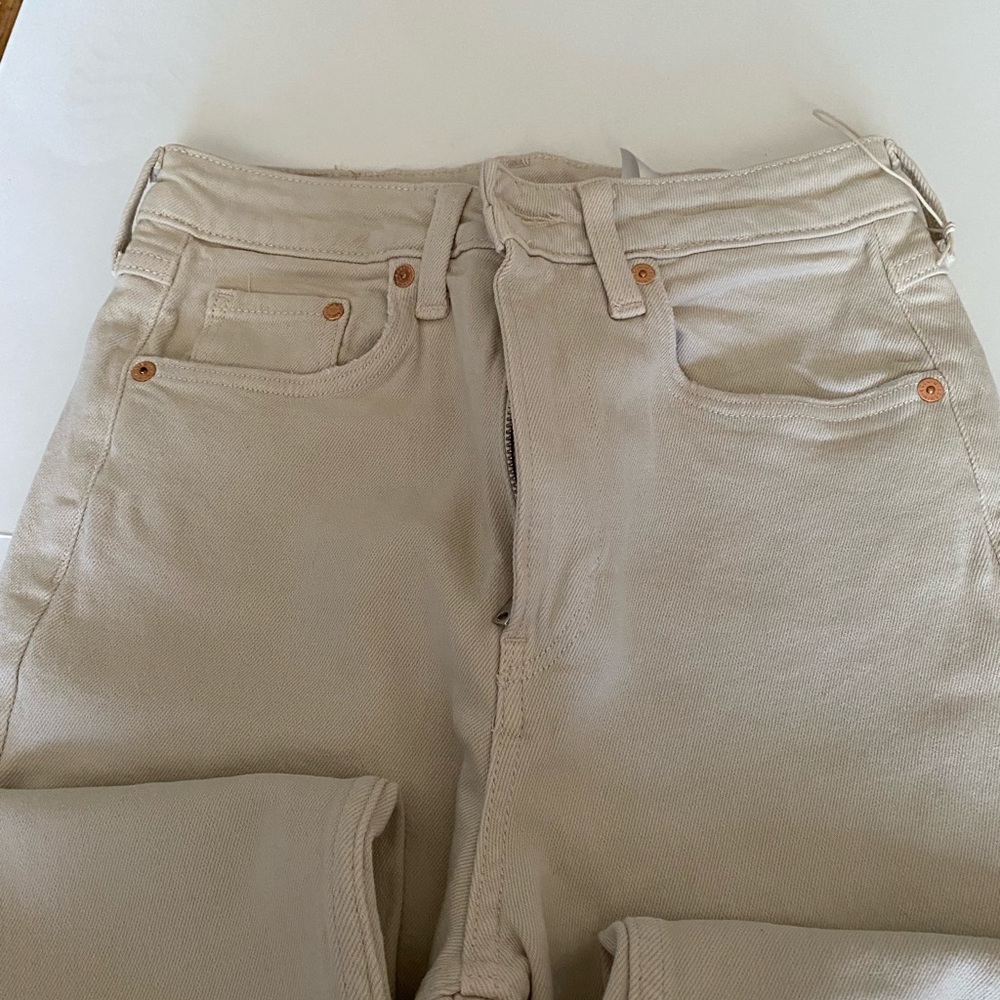 Straight leg ecru denim